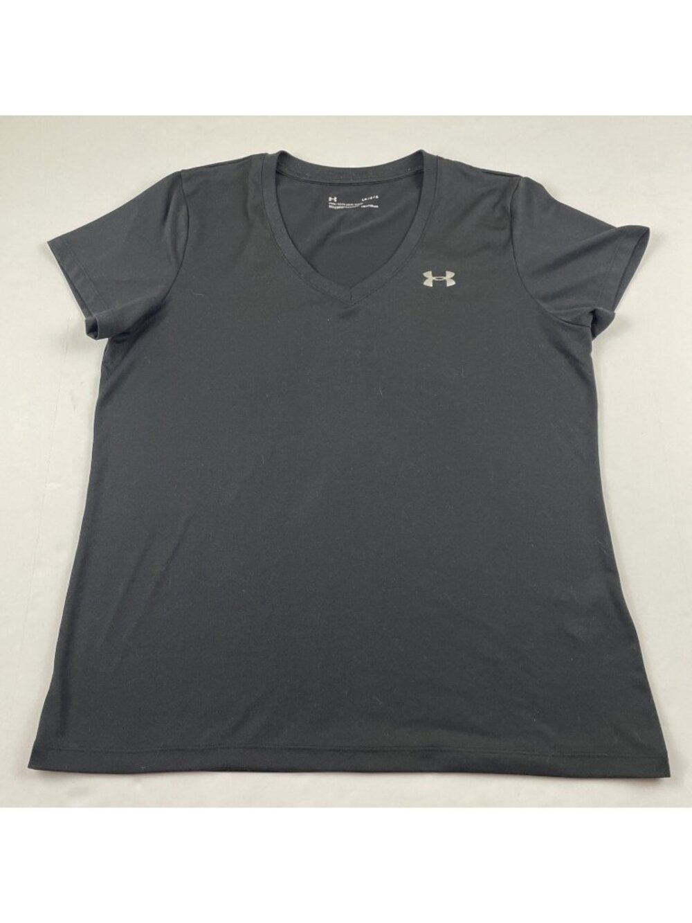 Under Armour HeatGear T-Shirt Women’s XL V-Neck Active Lightweight Poly Black